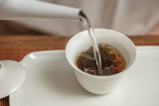各類茶的注水方式，不同的茶泡茶時怎么注水