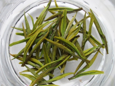 安吉白茶的功效與作用，簡單概括安吉白茶功效