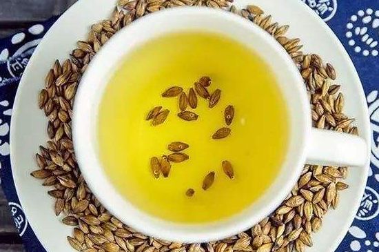 飯店喝的聞起很香的茶，餐館里的蕎麥茶還是大麥茶？