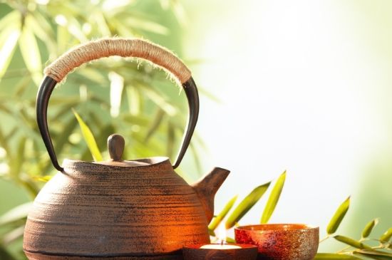 <a href=http://www.kptqqz.com/chaju/jinshu/ target=_blank class=infotextkey>日本鐵壺</a>怎么開壺，新鐵壺開壺方法