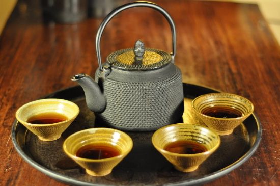 鐵壺生銹了怎么處理，如何防止鐵壺生銹