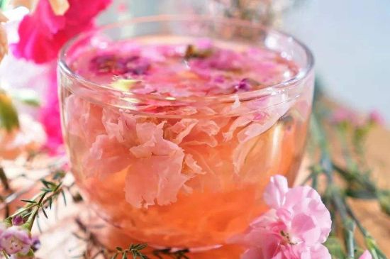 玫瑰花的最佳搭配，喝玫瑰花茶搭配什么喝好？