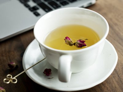 玫瑰花茶能豐胸嗎，天然豐胸花茶