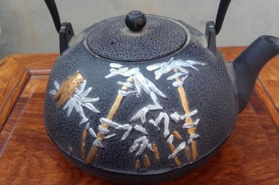 日本新鐵壺多少錢一個(gè)，如何選購鐵壺