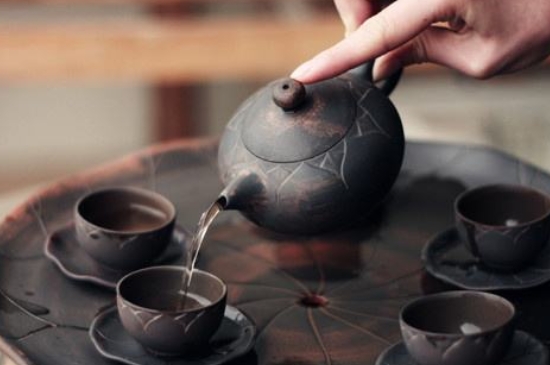 坭興陶主要泡什么茶，廣西坭興陶壺適合泡哪些茶？