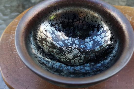 化工建盞是什么樣子的，建盞如何區(qū)分化工釉