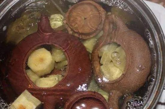 開(kāi)壺放豆腐是錯(cuò)誤的，新買的紫砂壺正確開(kāi)壺建議