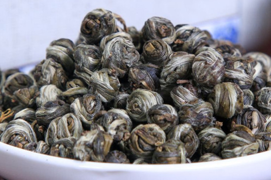 茉莉龍珠一次泡幾顆，茉莉龍珠一一杯放幾顆