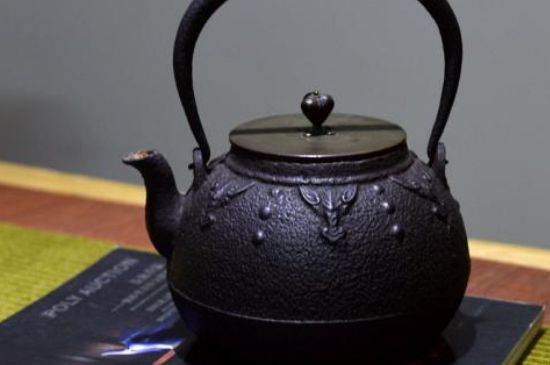 日本新鐵壺多少錢一個(gè)，如何選購鐵壺