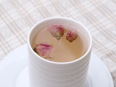 干玫瑰花泡前需要洗嗎，泡玫瑰花需要洗一下嗎？