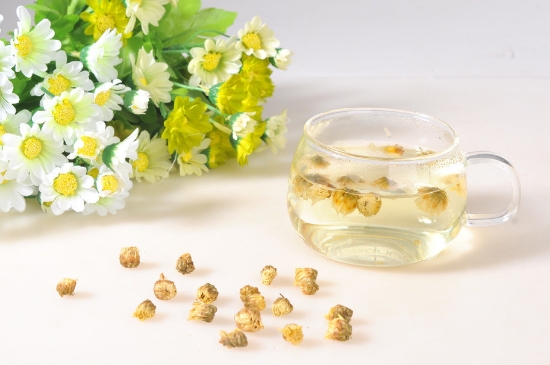 喝菊花茶有什么效果，女人長期喝菊花茶好嗎？