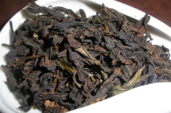 肉桂茶和大紅袍哪個貴，武夷山肉桂與大紅袍的價格比較