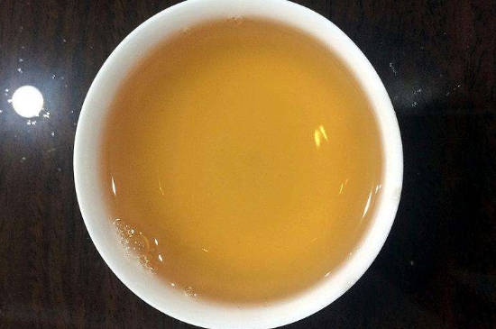 白茶三年為藥七年為寶的原理，為什么說一年茶三年藥七年寶？