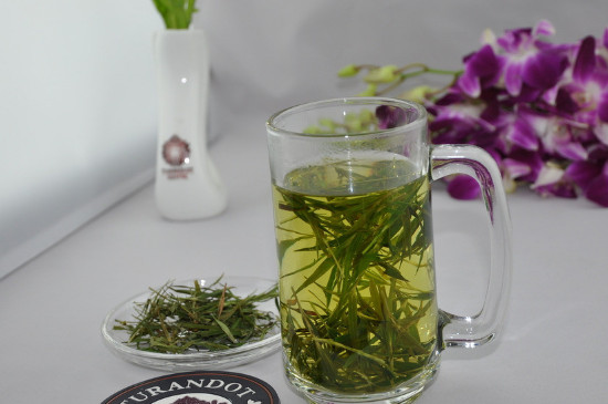 竹葉青茶泡不立起來怎么回事，竹葉青茶怎么泡立起來