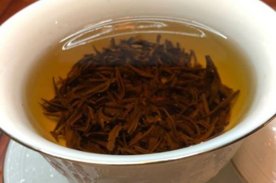 女人晚上喝紅茶好嗎，女人紅茶啥時(shí)候喝最好？