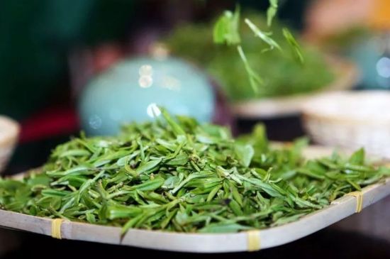 單樅茶什么季節(jié)最好喝，鳳凰單叢茶春茶好還是秋茶好？