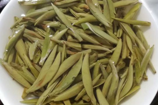 白毫銀針年份久的有什么香，陳年白毫銀針的香氣