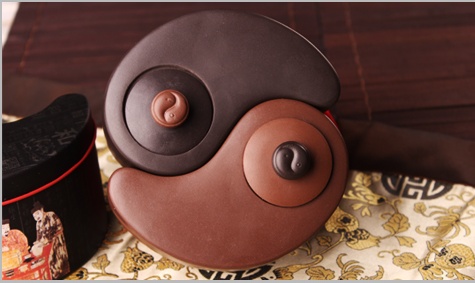 太極陰陽紫砂壺，創(chuàng)意格紫砂壺