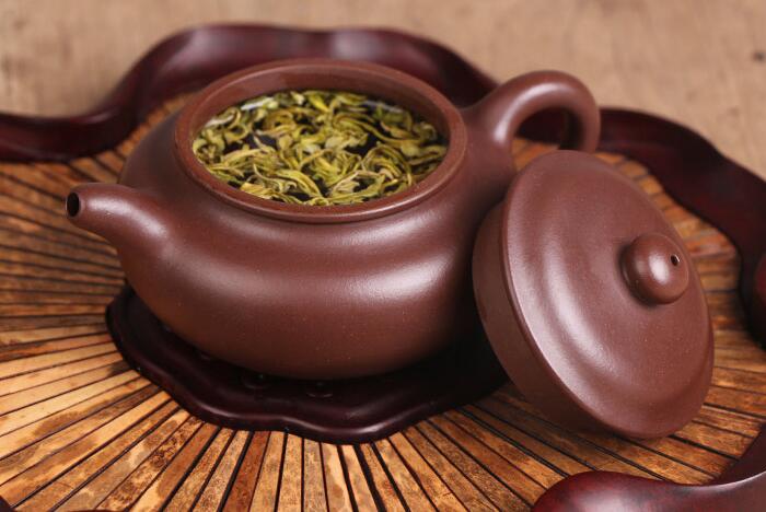 紫砂壺如何開壺，正確的<a href=http://www.kptqqz.com/chaju/zisha/ target=_blank class=infotextkey>紫砂壺開壺</a>方法